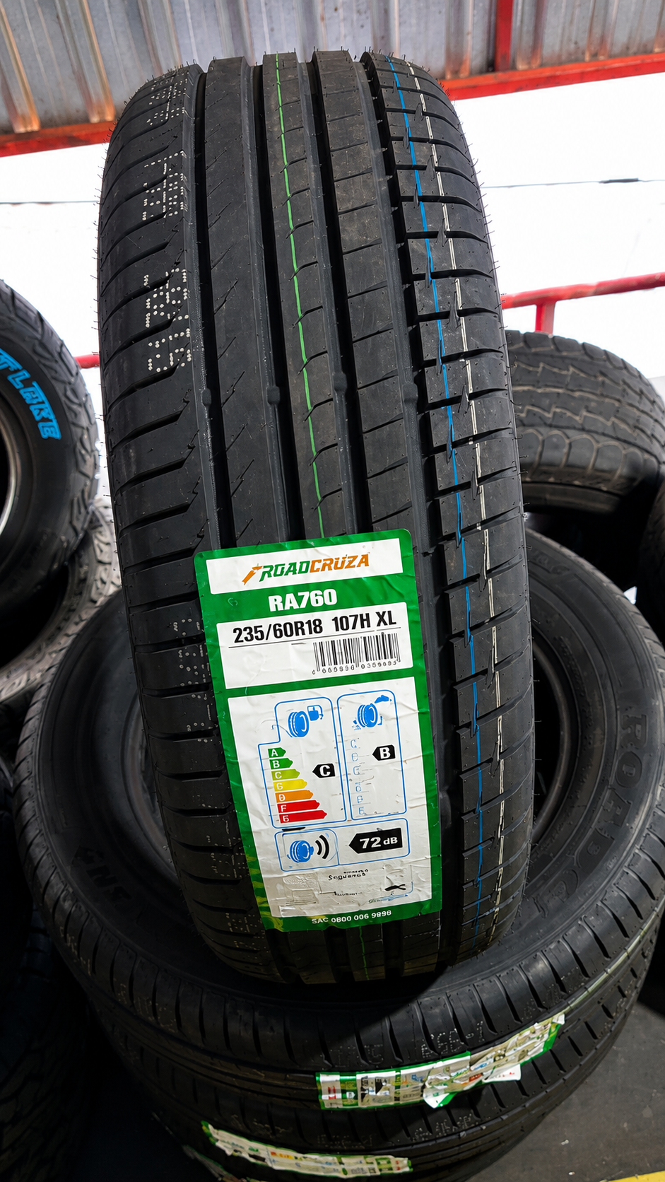 235/60R18 LISO