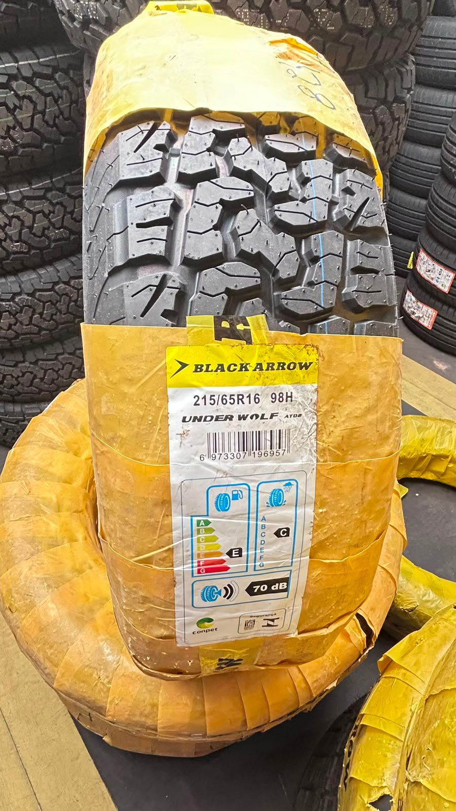 215/65R16 MISTO