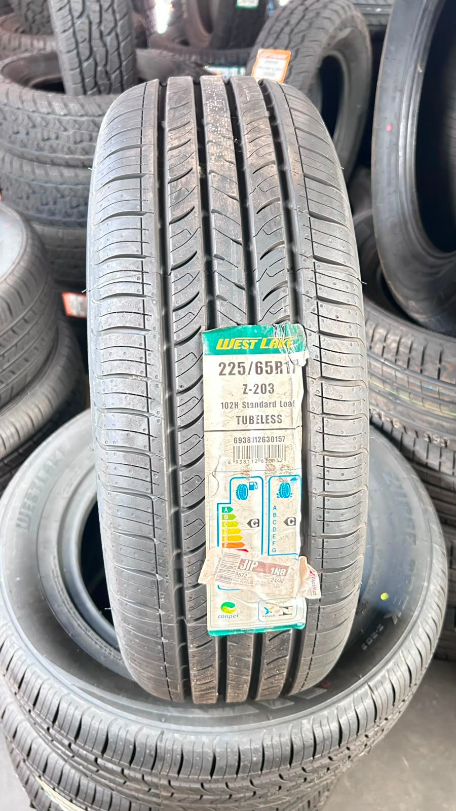 225/65R17